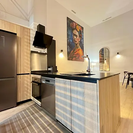 Werentvlc - Amazing Duplex Loft 2 Bdrm Apartment
